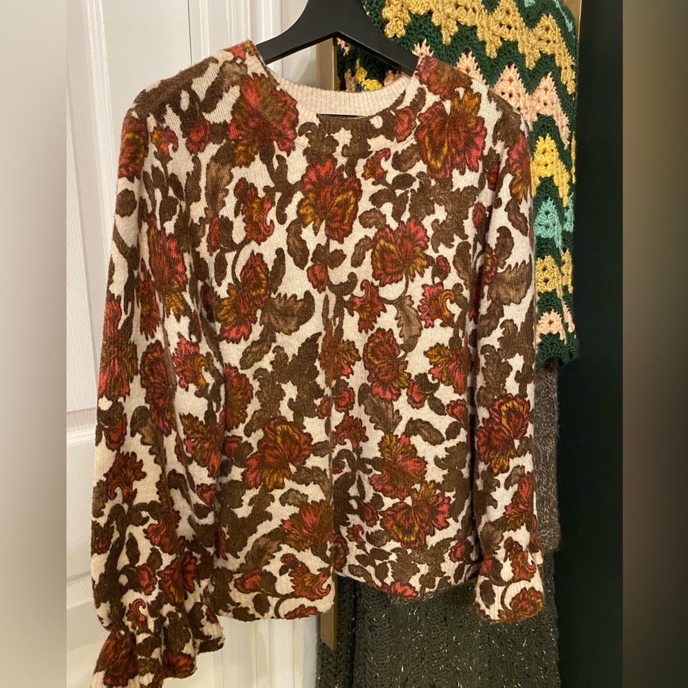 Democracy sweater